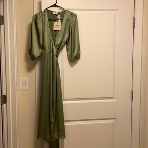 Aritzia little moon green silk midi wrap dress
